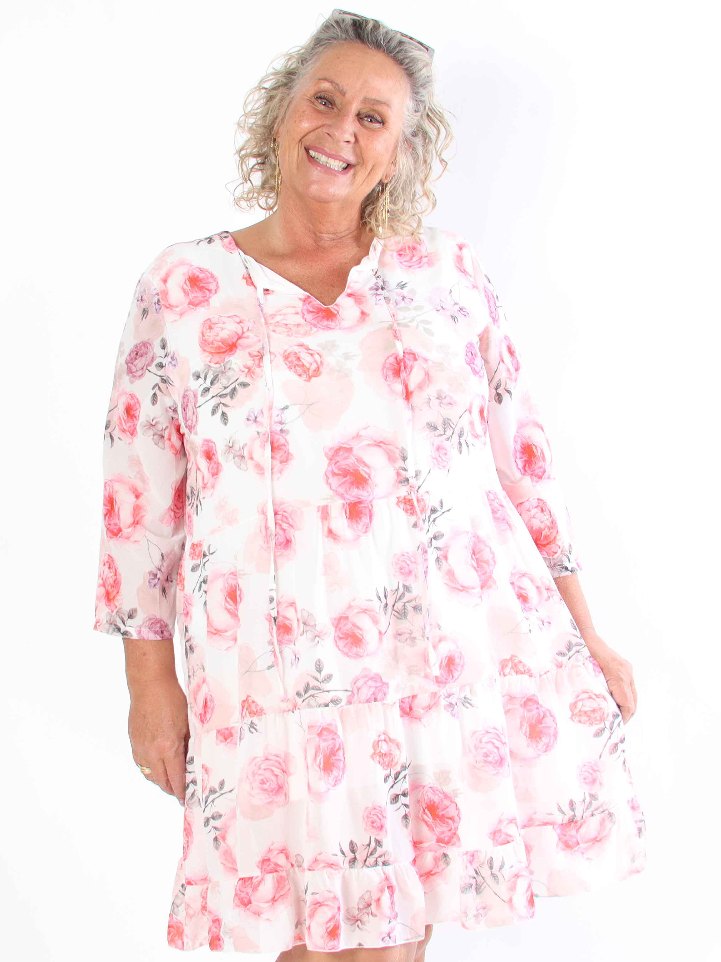 Stella - Blomsterkjole i chiffon med viskose underkjole